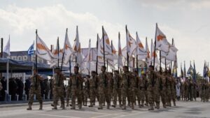 Παρουσία στρατιωτικών αγημάτων σε παρελάσεις σε Κύπρο-Ελλάδα