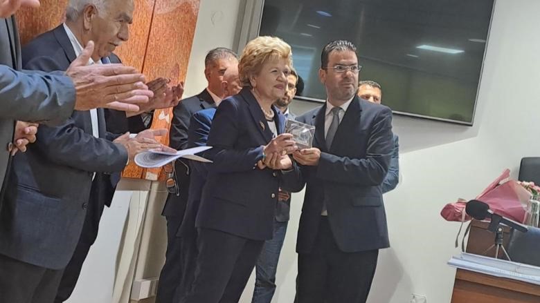 Την Χ. Γιαννάκη τίμησε η Κοινοβουλευτική Επιτροπή Υγείας για την προσφορά της Την Χ. Γιαννάκη τίμησε η Κοινοβουλευτική Επιτροπή Υγείας για την προσφορά της