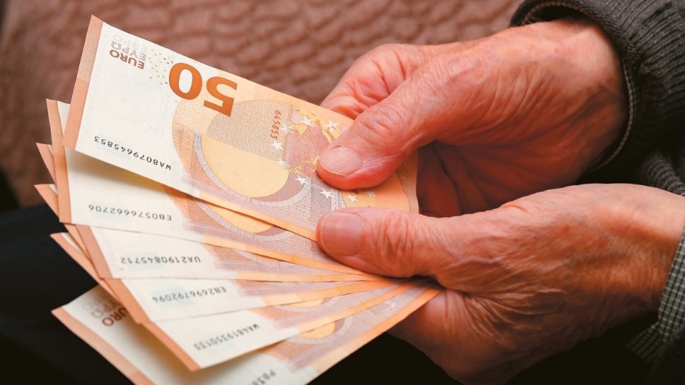 Στην Ολομέλεια τροποποιήσεις αναπεμφθεισών προτάσεων νόμου για πολλαπλές συντάξεις
