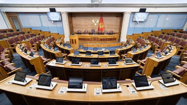 Στο Μαυροβούνιο η Ε. Χαραλαμπίδου για τη Σύνοδο Κορυφής Πολιτικών Ηγέτιδων
