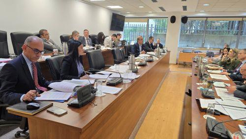 Συνεχίστηκε η συζήτηση για φορολογική μεταρρύθμιση στην Επ. Οικονομικών, νεα συνεδρία τη Δευτέρα